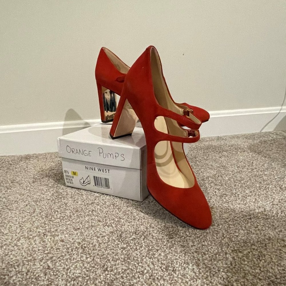 Nine West Suede Pumps with Gold Accent NWOT - size 9